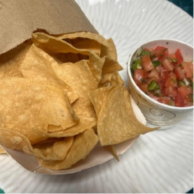 Chips & Salsa.